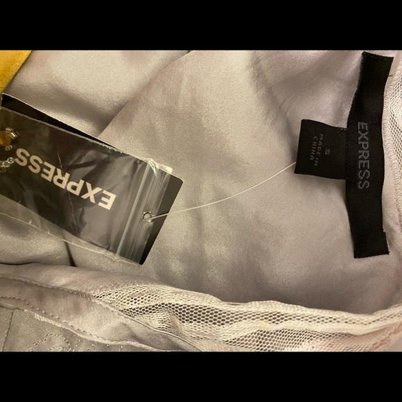 Sexy new Express 100% silk camisole! Small - Picture 4 of 7